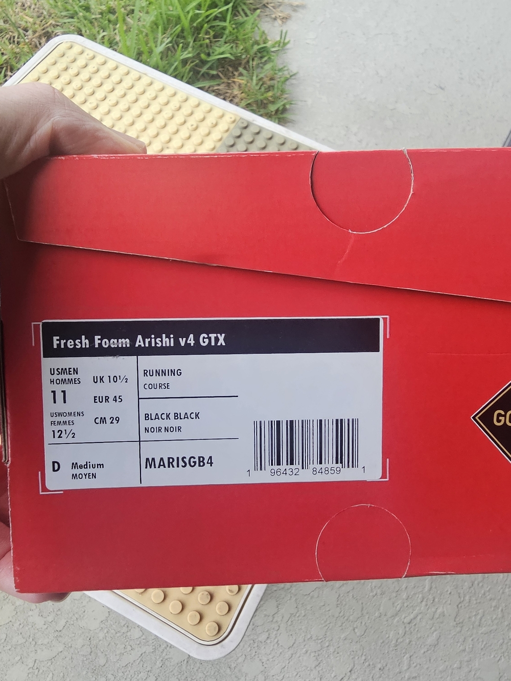 Size 11 - New Balance Fresh Foam Arishi V4 Triple Black - Picture 9 of 9
